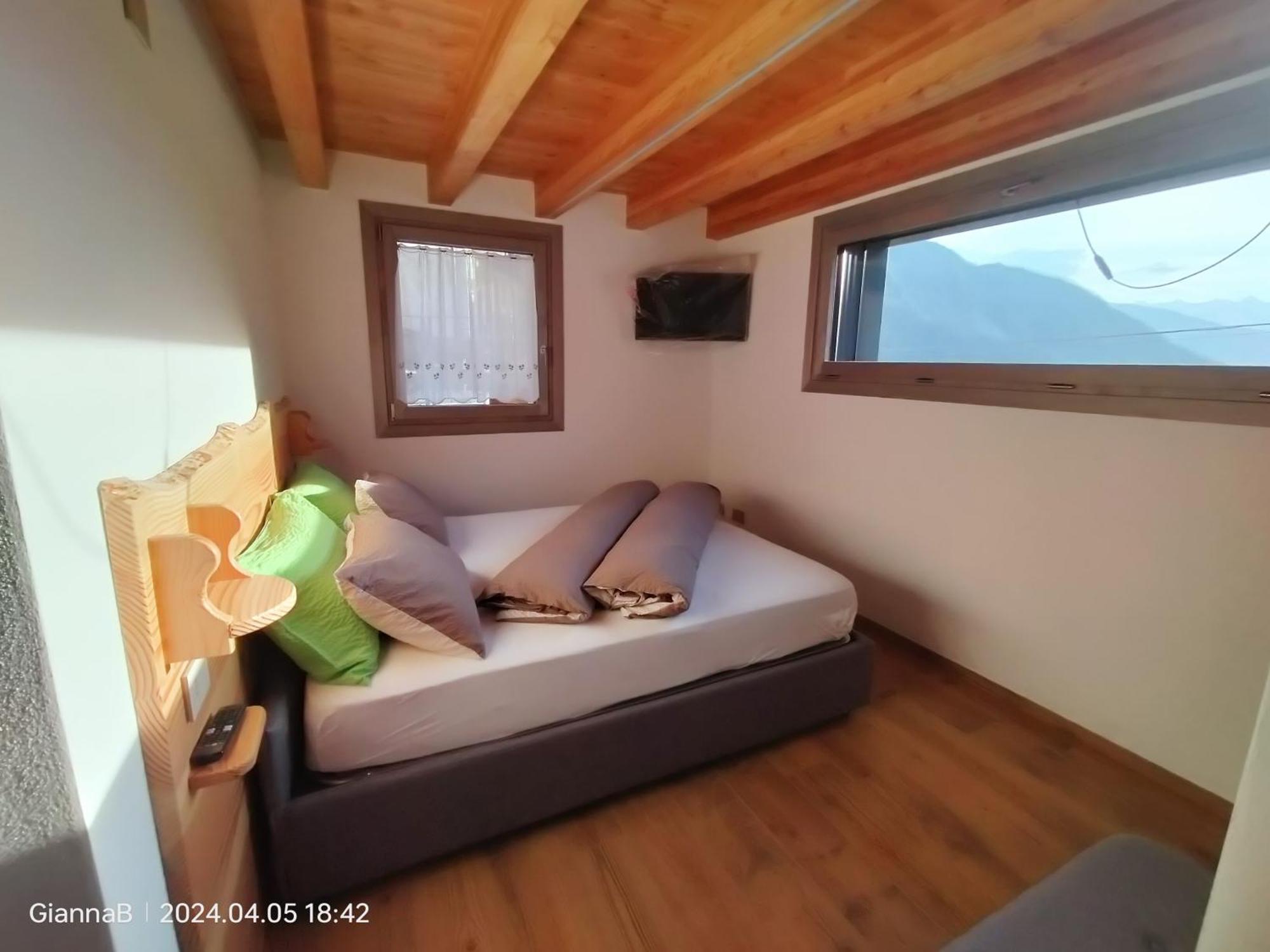 Beb Aria Di Montagna Panzió Forcola Kültér fotó