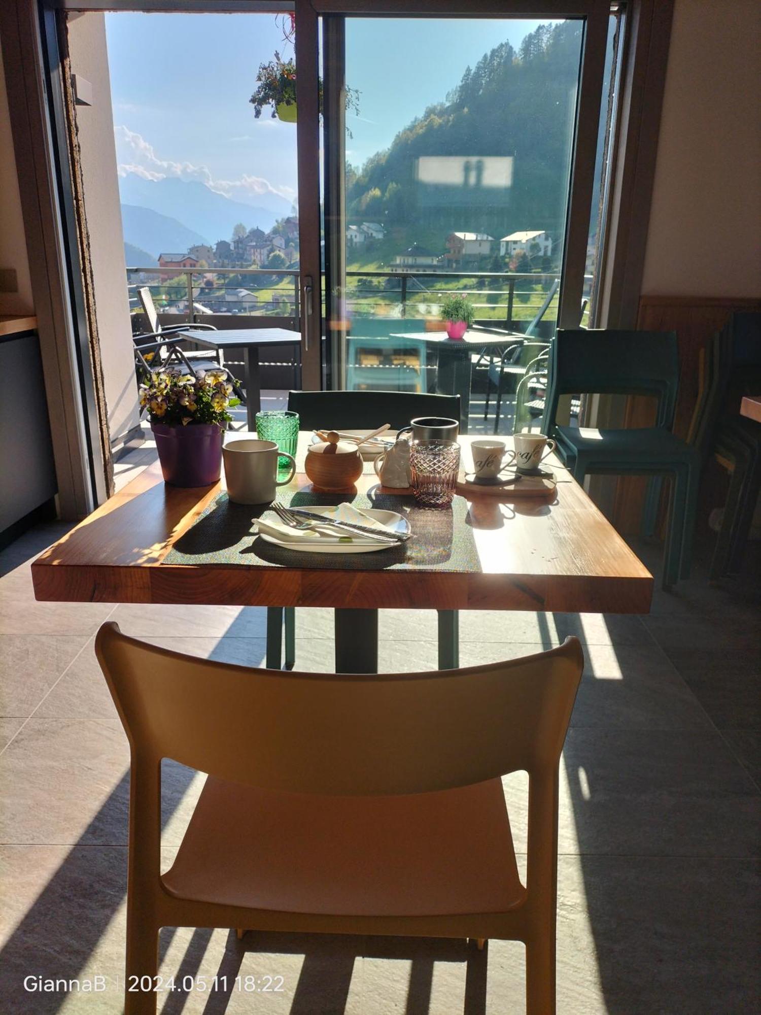 Beb Aria Di Montagna Panzió Forcola Kültér fotó